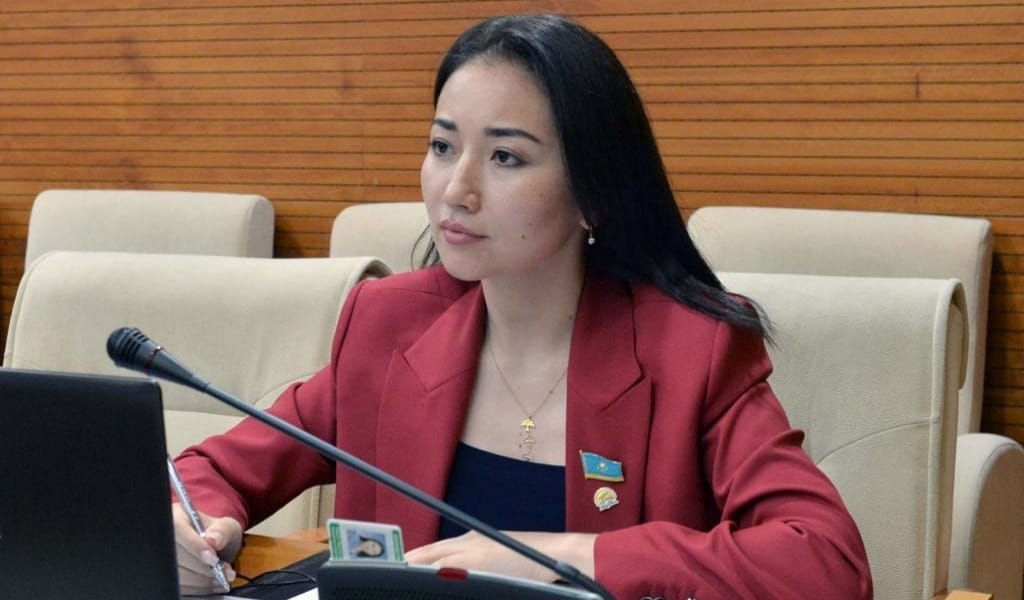 "ЖЕТІСУДЫҢ" АМАНАТЫН АРҚАЛАП