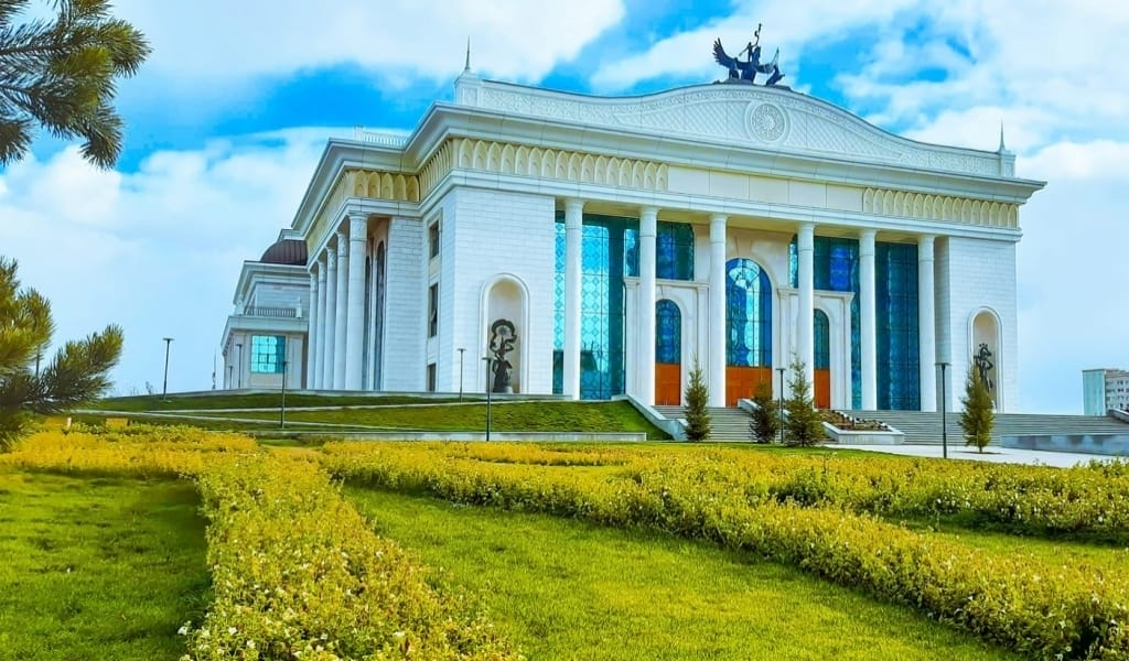 КӨРКІН КҮН СҮЙГЕН
