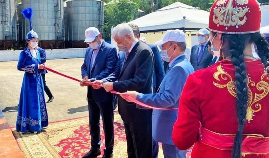 ТАЛҒАР АУДАНЫНДА ЖЕМНІҢ ОН ТҮРІН ДАЙЫНДАЙТЫН ЗАУЫТ ІСКЕ ҚОСЫЛДЫ