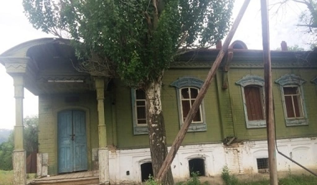ҚАПАЛ ҚАЙТА ТҮЛЕЙДІ: СЕНАТ ДЕПУТАТТАРЫ ТАРИХИ ӨҢІРГЕ АТ БАСЫН БҰРДЫ