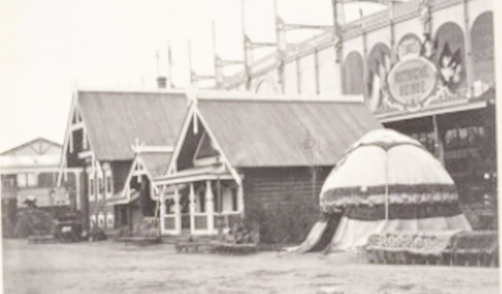 ТЕЗЕК ТӨРЕ ПАРИЖДЕ ӨТКЕН ХАЛЫҚАРАЛЫҚ КӨРМЕГЕ КИІЗ ҮЙ ЖІБЕРГЕН