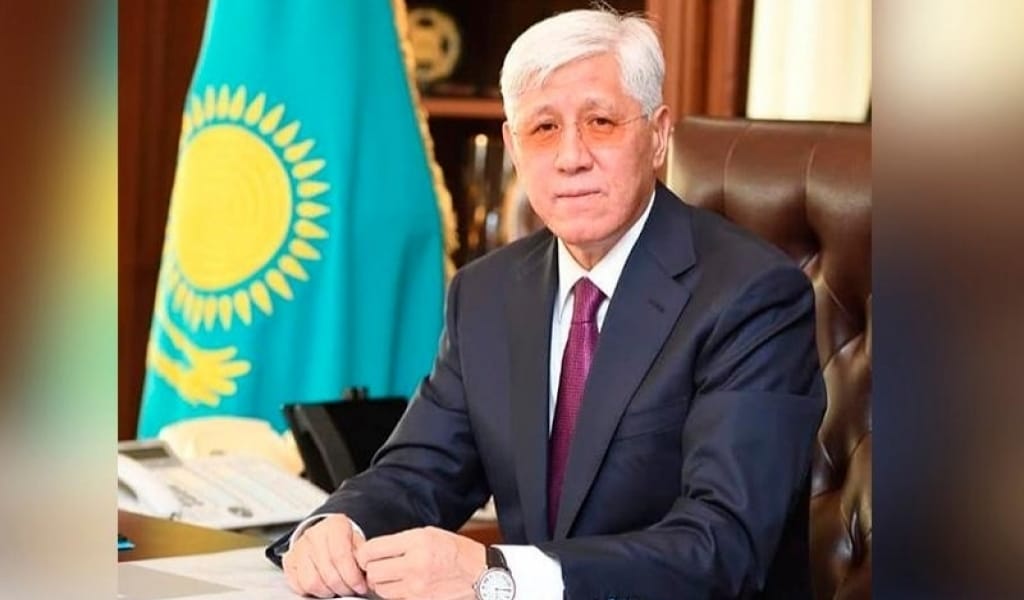 АМАНДЫҚ БАТАЛОВ: "ҚҰРБАН АЙТ - АДАМИ ҚҰНДЫЛЫҚТАРДЫ ПАШ ЕТЕТІН МЕРЕКЕ"