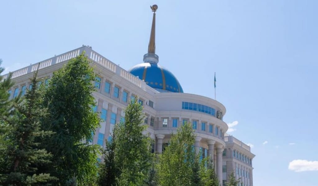 ПРЕЗИДЕНТ АМАНДЫҚ БАТАЛОВ ПЕН БАҚЫТЖАН САҒЫНТАЕВТЫҢ ЕСЕБІН ТЫҢДАДЫ