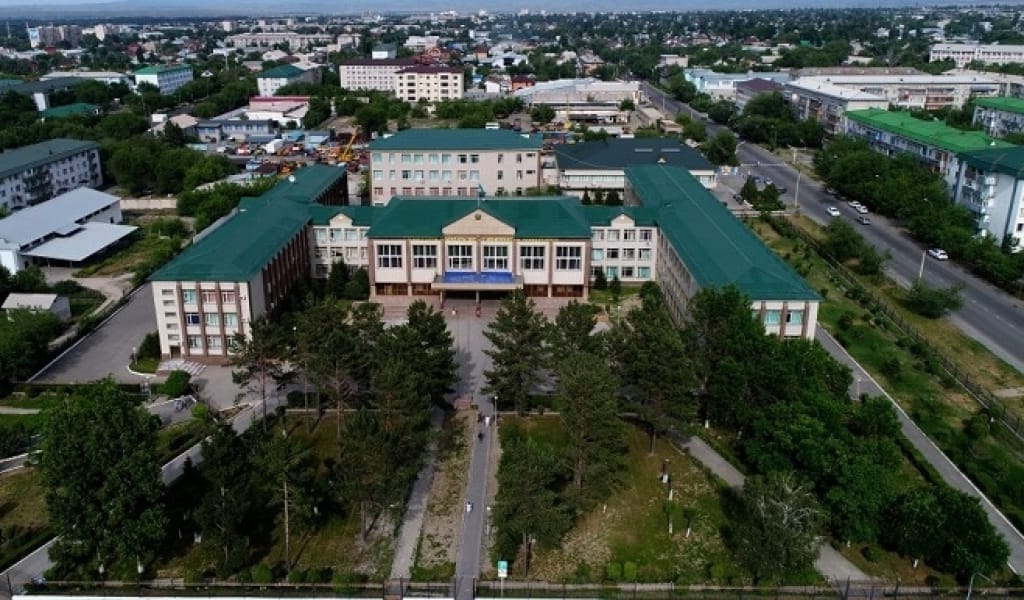 ЖЕТІСУ УНИВЕРСИТЕТІ ВАКЦИНА АЛҒАНДАРҒА ТӨРТ ТҮРЛІ ЖЕҢІЛДІК ЖАСАЙДЫ