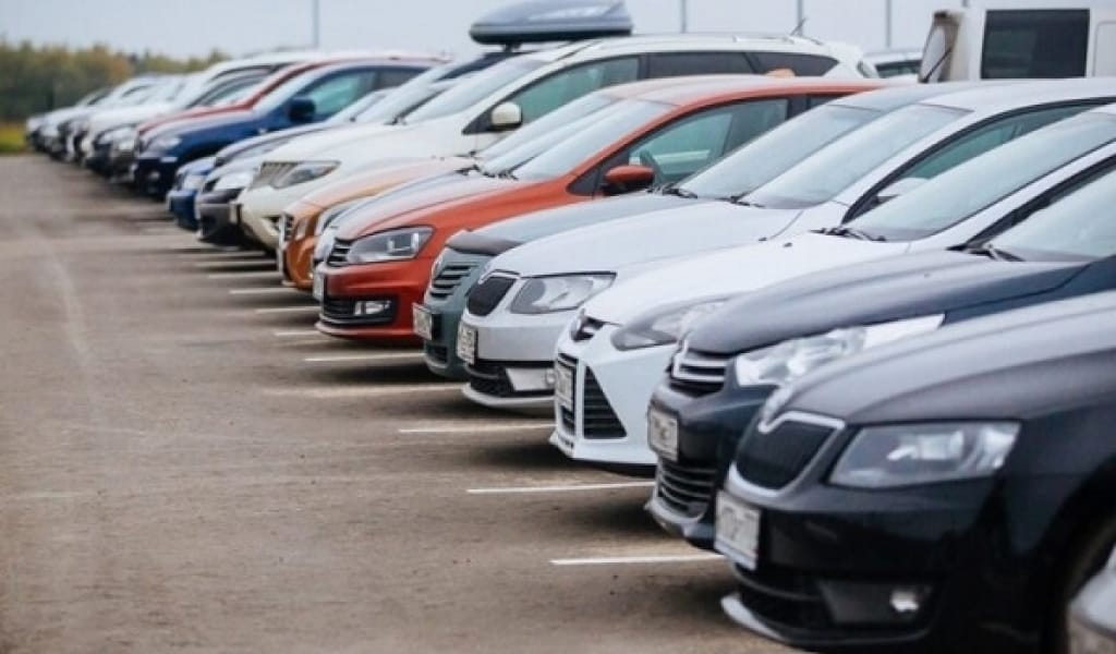АЛМАТЫ ОБЛЫСЫНДА ШЕТЕЛДЕН ӘКЕЛІНГЕН 37 КӨЛІК ЗАҢДАСТЫРЫЛДЫ