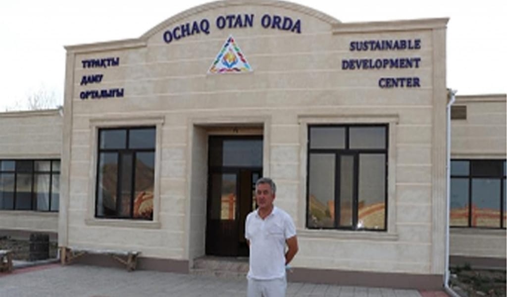 ЖАРЛЫӨЗЕК АУЫЛЫНДА "ОШАҚ" ДЕП АТАЛАТЫН ЕРЕКШЕ ОРТАЛЫҚ АШЫЛДЫ