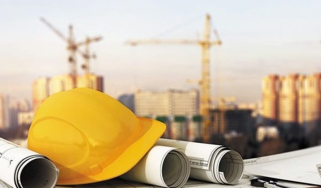АМАНДЫҚ БАТАЛОВ ҚҰРЫЛЫСШЫЛАРДЫ ТӨЛ МЕРЕКЕСІМЕН ҚҰТТЫҚТАДЫ