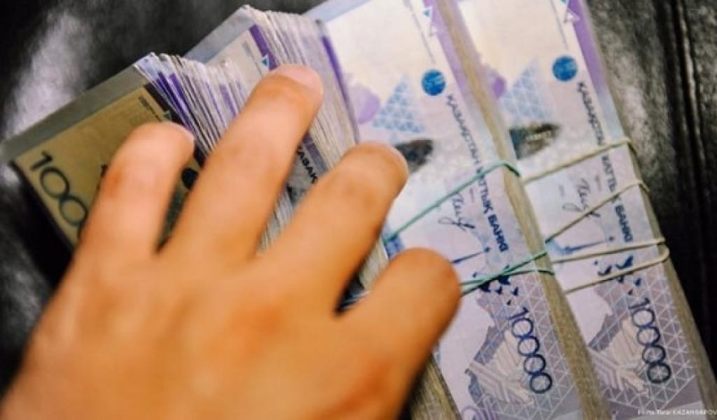 МЕКТЕПТЕ АҚША ЖИНАУ ДЕРЕГІН КӨРСЕҢІЗ, 1424 ТЕЛЕФОНЫНА ХАБАРЛАСЫҢЫЗ!
