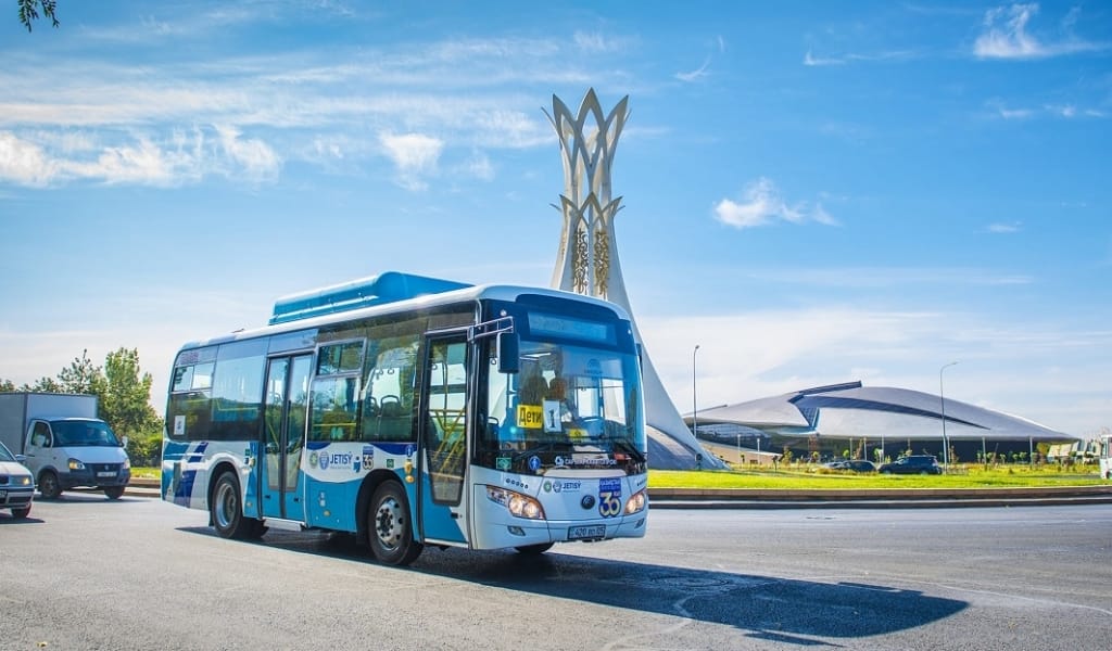 ТАЛДЫҚОРҒАНДА ГАЗБЕН ЖҮРЕТІН АВТОБУСТАР ПАЙДАЛАНУҒА БЕРІЛДІ