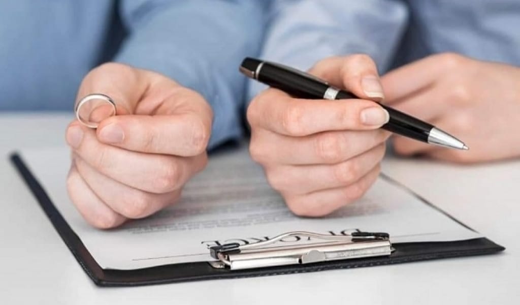 АЖЫРАСУ ТУРАЛЫ ӨТІНІШТІ ҚАЙДА ЖӘНЕ ҚАЛАЙ БЕРУГЕ БОЛАДЫ? МАМАН ТҮСІНДІРДІ