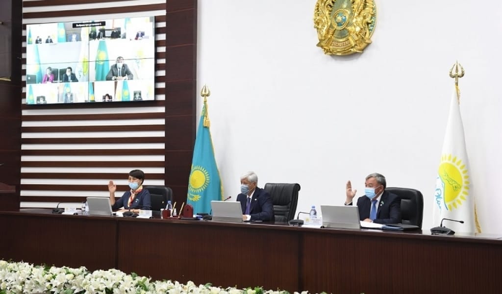 САЙЛАУАЛДЫ БАҒДАРЛАМА ҚАЛАЙ ЖҮЗЕГЕ АСЫП ЖАТЫР? БЮРО ОТЫРЫСЫ