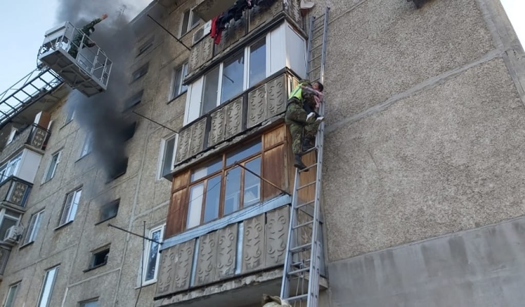 ТАЛДЫҚОРҒАНДА КӨПҚАБАТТЫ ҮЙДЕН ӨРТ ШЫҒЫП, 43 АДАМ ЭВАКУАЦИЯЛАНДЫ