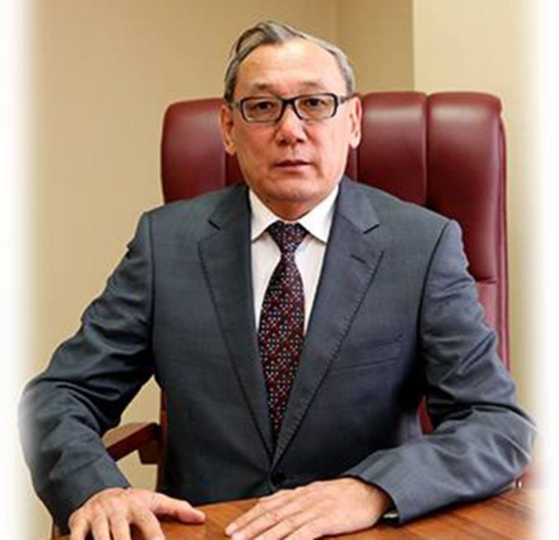 Бәсекеге бәс тіксек