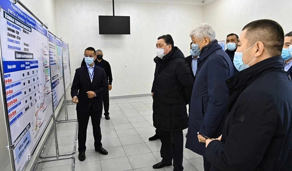 ҮКІМЕТ БАСШЫСЫ ҮШ ОБЛЫСТЫҢ МАҢЫЗДЫ АВТОЖОЛДАРЫН ТЕКСЕРДІ