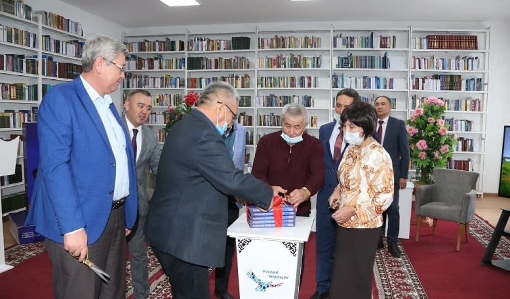 ТАЛДЫҚОРҒАНДА ТОҚАЕВТЫҢ ӨМІРІ ТУРАЛЫ ЖАҢА КІТАП ТАНЫСТЫРЫЛДЫ