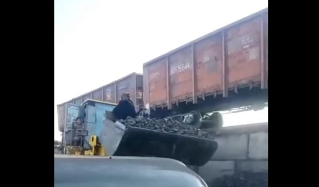 КӨМІР ҮСТІНДЕГІ ӘЙЕЛ: АУДАН ӘКІМІ БЕЙНЕЖАЗБАҒА ТҮСІНІКТЕМЕ БЕРДІ