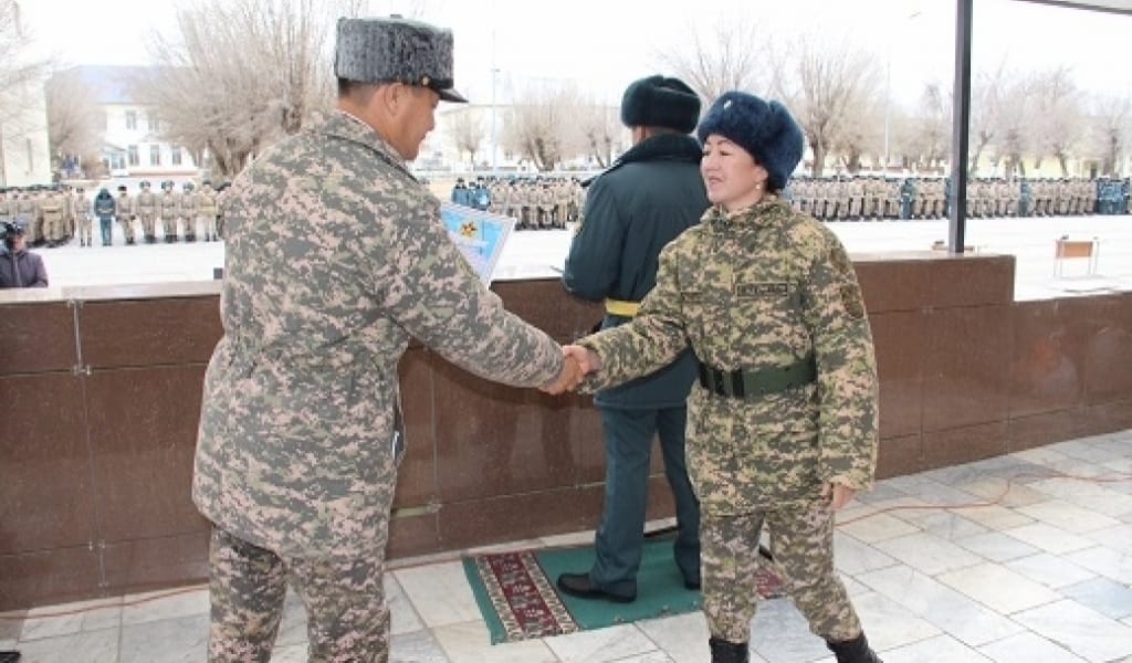 САРЫӨЗЕК ГАРНИЗОНЫНДА ӘСКЕРИ БАЙЛАНЫСШЫЛАР МЕРЕКЕСІ ТОЙЛАНДЫ