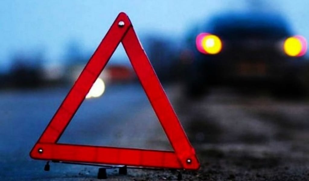 ТАҒЫ ДА ЖОЛ АПАТЫ: КӨКСУ АУДАНЫНДА КӨЛІК АУДАРЫЛЫП, ЕКІ АДАМ МЕРТ БОЛДЫ
