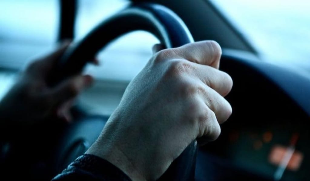 ТАЛҒАР АУДАНЫНДА КӨЛІК ТІЗГІНДЕГЕН ӘЙЕЛ ҮШ ОҚУШЫНЫ ҚАҒЫП КЕТТІ