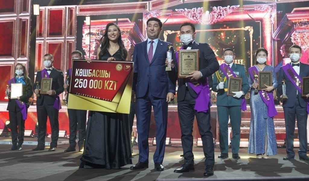 АЛМАТЫ ОБЛЫСЫНЫҢ ЖАС КӨШБАСШЫЛАРЫНА 250 МЫҢ ТЕҢГЕДЕН БЕРІЛДІ