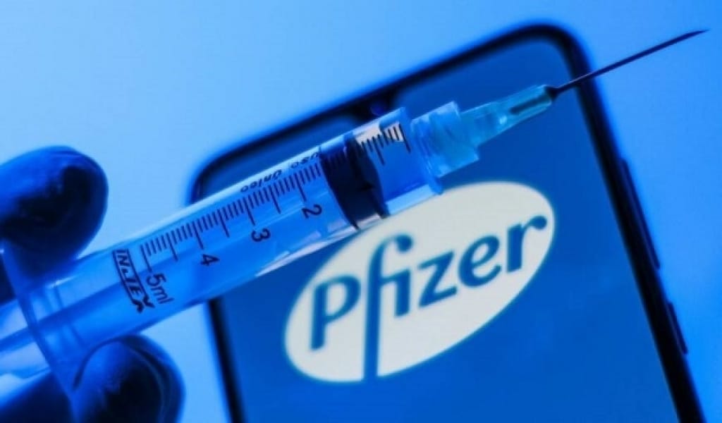 БАЛАЛАРДЫ ВАКЦИНАЛАУ: АТА-АНАЛАР ЖИІ ҚОЯТЫН ҮШ СҰРАҚҚА ЖАУАП