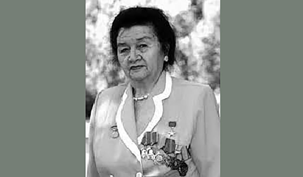 Тау алыстаған сайын биіктейді