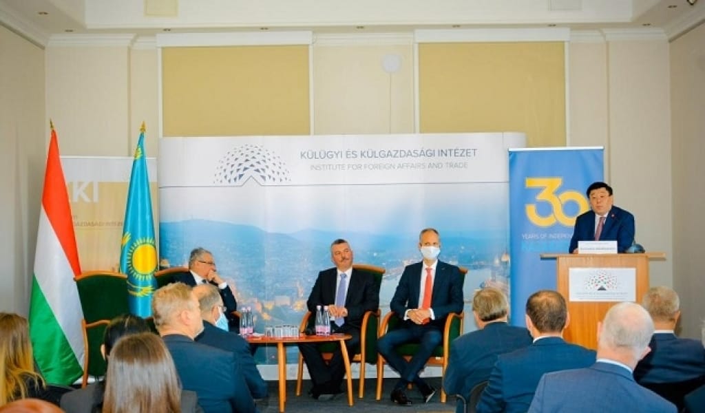 МАЖАРСТАНДА ҚАЗАҚ ЕЛІНІҢ ТӘУЕЛСІЗДІГІНЕ АРНАЛҒАН БАСҚОСУ ӨТТІ