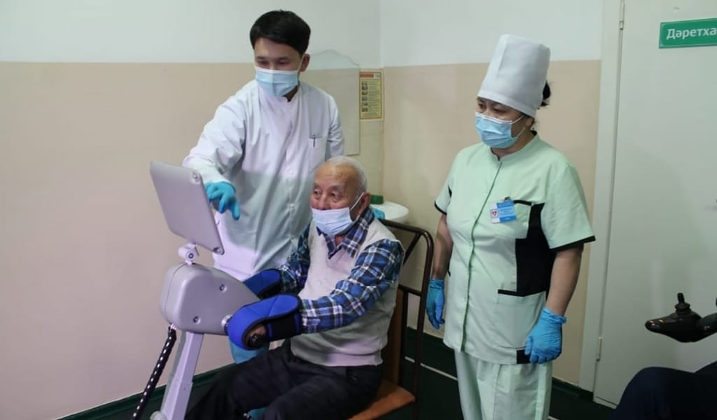 ОҢАЛТУ ОРТАЛЫҒЫ ӨЗДІГІНЕН ЖҮРІП-ТҰРА АЛМАЙТЫН АДАМДАРДЫ ЕМДЕЙДІ