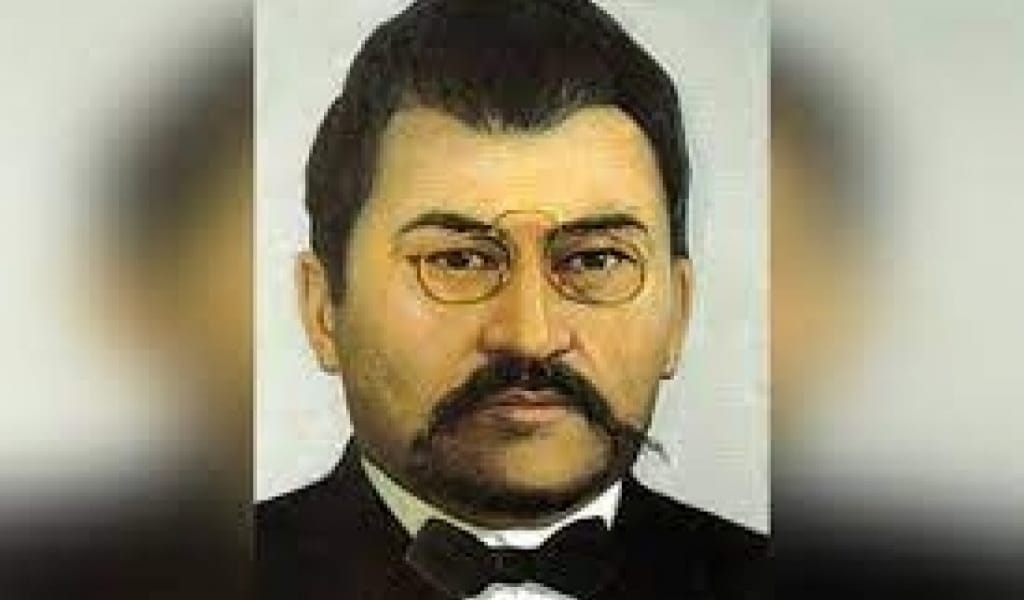 АХМЕТТАНУДЫҢ БАСЫНДА МҰХТАР ӘУЕЗОВ ТҰР. ОЛ АХАҢДЫ ҰСТАЗ САНАҒАН