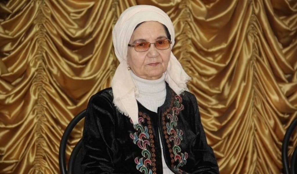 ҚАЗІРГІ ҚЫЗДАР ОРАМАЛДЫҢ ҚАСИЕТІН БІЛЕ МЕ? ЗЕЙНЕП АПАНЫҢ АЙТҚАНДАРЫ