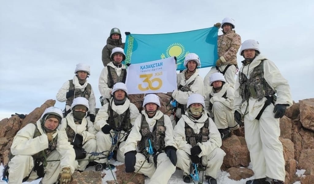 ТАУ БАСЫНА ӨРМЕЛЕУДЕН ТАЛДЫҚОРҒАН ГАРНИЗОНЫ ЖЕҢІМПАЗ АТАНДЫ