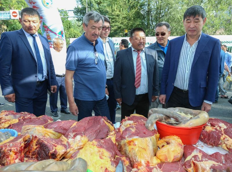 Тұтынушылар легі толастамайды