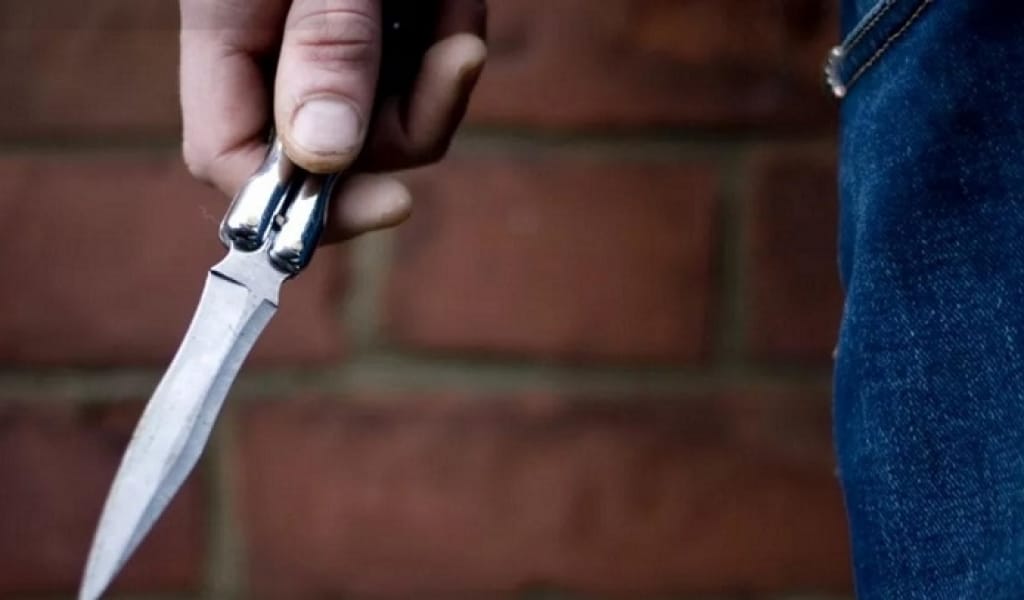 ТАЛҒАРДЫҢ 37 ЖАСТАҒЫ ТҰРҒЫНЫ БӨТЕЛКЕЛЕСІН ПЫШАҚТАП ТАСТАДЫ