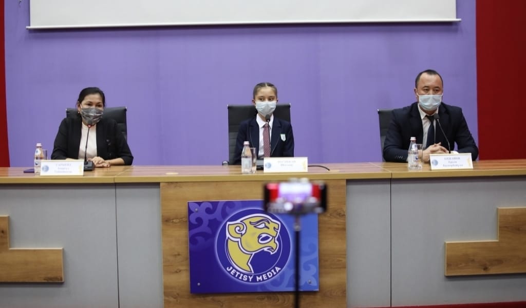 NIS-ҚА ОҚУҒА ТҮСУ ҮШІН "ӨРКЕН" БІЛІМ ГРАНТЫН ҰТЫП АЛУҒА БОЛАДЫ