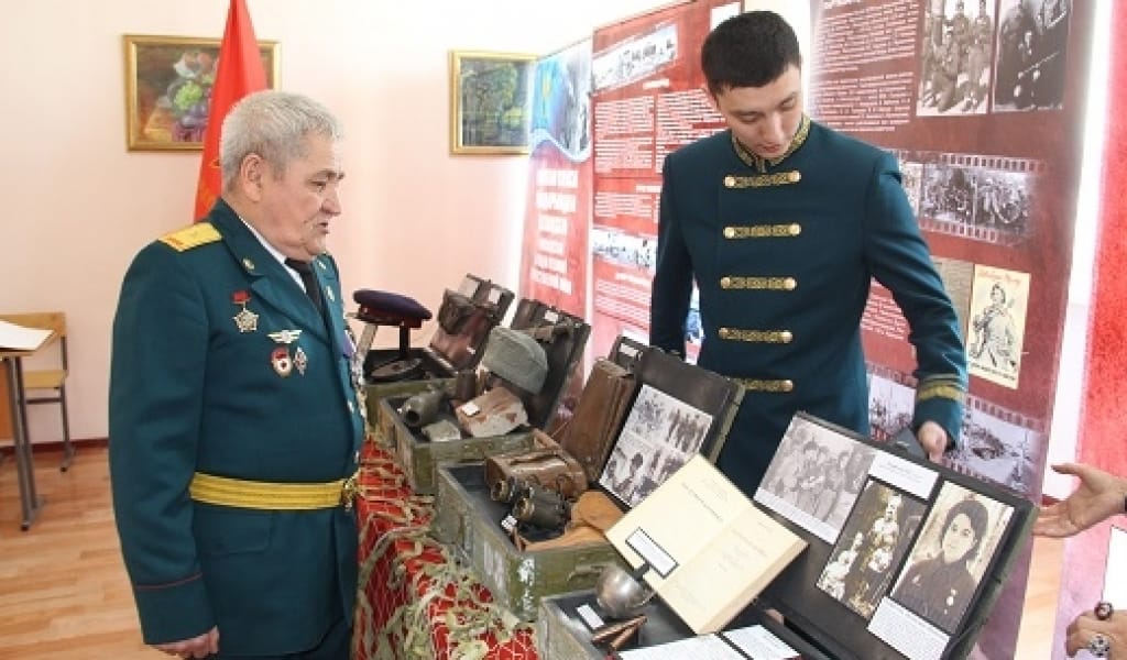 САРЫӨЗЕК ГАРНИЗОНЫНДА САРБАЗДАРДЫҢ РУХЫН КӨТЕРЕТІН АУҚЫМДЫ ШАРА ӨТТІ