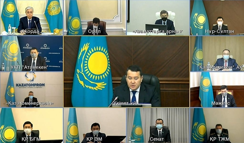 ҚАНАТ БОЗЫМБАЕВ ПРЕЗИДЕНТТІҢ АЛДЫНДА ОБЛЫСТАҒЫ АХУАЛДЫ БАЯНДАДЫ