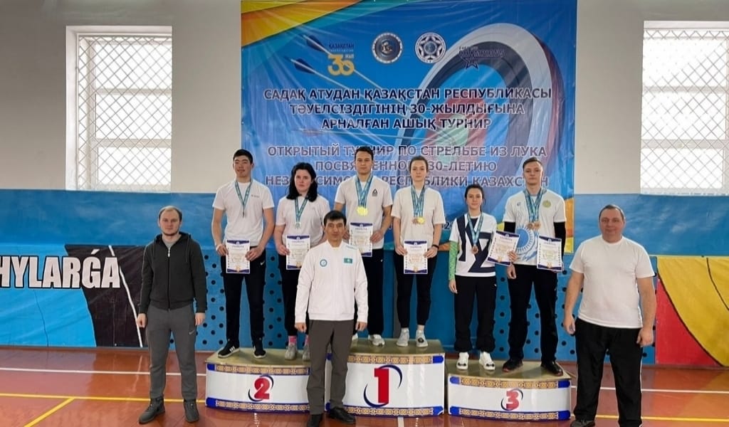 ТАЛДЫҚОРҒАНДА СПОРТШЫЛАР САДАҚ АТУДАН ЖАРЫСТЫ. ҮЗДІКТЕР КІМ?