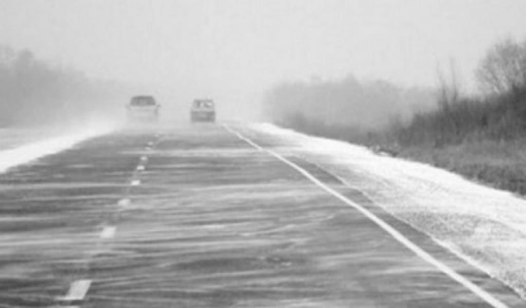 АЛМАТЫ ОБЛЫСЫНДА БІРНЕШЕ БАҒЫТТАҒЫ АВТОЖОЛДАРДА ҚОЗҒАЛЫС ШЕКТЕЛДІ