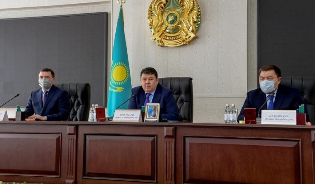 ЕҢБЕКШІҚАЗАҚ АУДАНЫНДА ПРОБЛЕМА КӨП. ЖАҢА ӘКІМГЕ ЖҮКТЕЛГЕН МІНДЕТТЕР