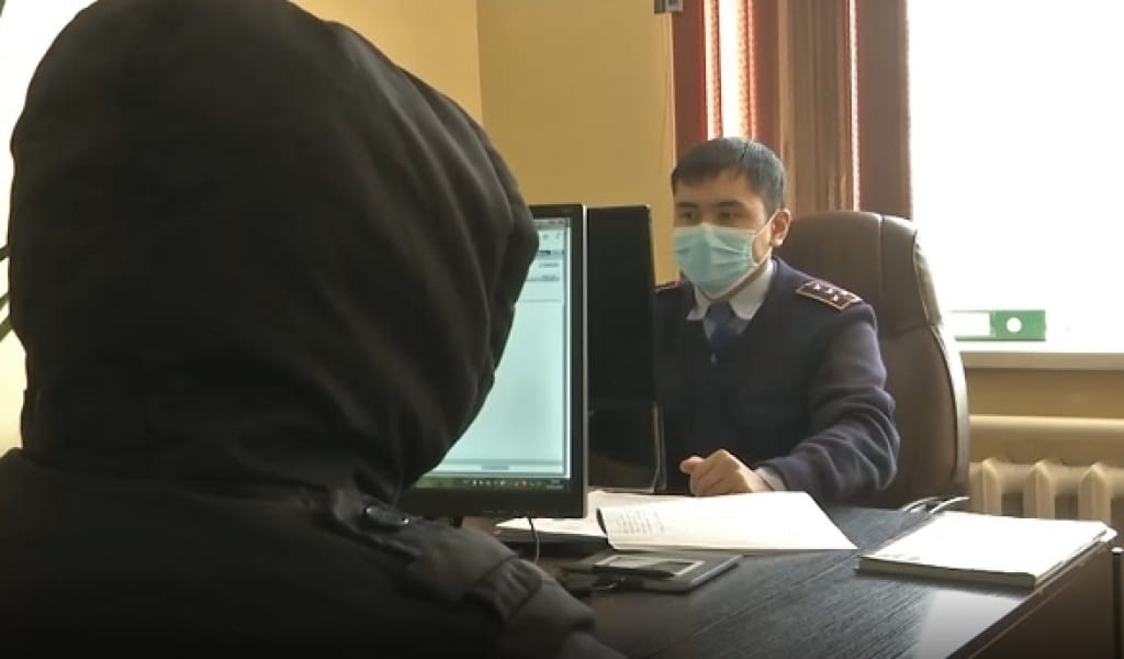 ҰЗЫНАҒАШТА ЖЕР ӘПЕРЕМ ДЕП 7 МИЛЛИОН ЖЫМҚЫРҒАН АЛАЯҚ ҚОЛҒА ТҮСТІ