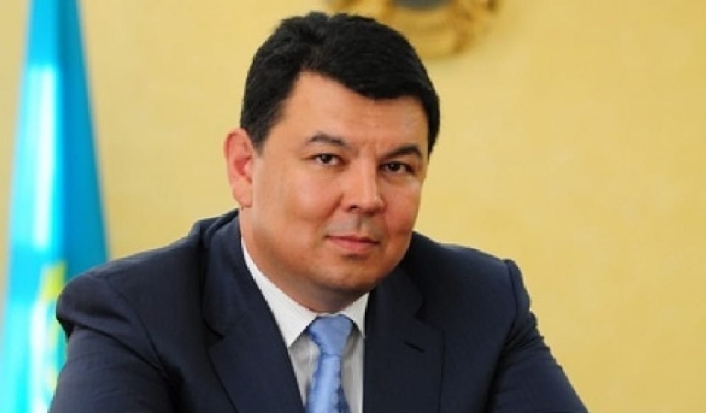 ҚАНАТ БОЗЫМБАЕВ ЖЕТІСУЛЫҚТАРДЫ АЛҒЫС АЙТУ КҮНІМЕН ҚҰТТЫҚТАДЫ