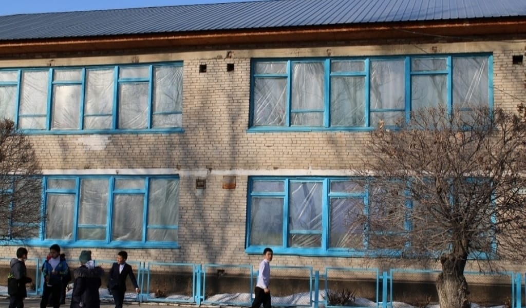 ЖАҢА ҚАЗАҚСТАН НЕМЕСЕ ЖАРТЫ ҒАСЫР ЖӨНДЕУ КӨРМЕГЕН ЕСКІ МЕКТЕП ХАҚЫНДА