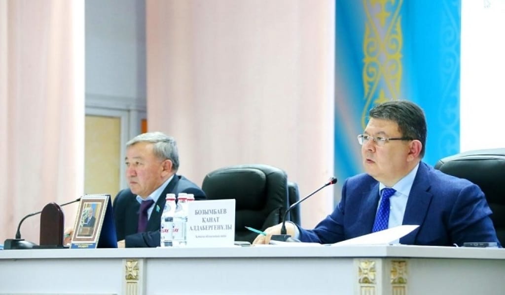 ҚАНАТ БОЗЫМБАЕВТЫҢ ХАЛЫҚПЕН КЕЗДЕСУІ КӨКСУ АУДАНЫНДА ЖАЛҒАСТЫ