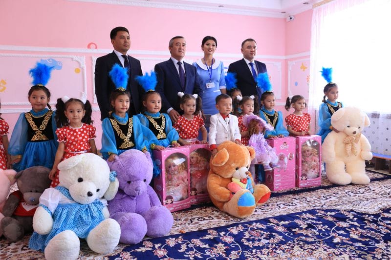 Балаларды қуанышқа бөледі