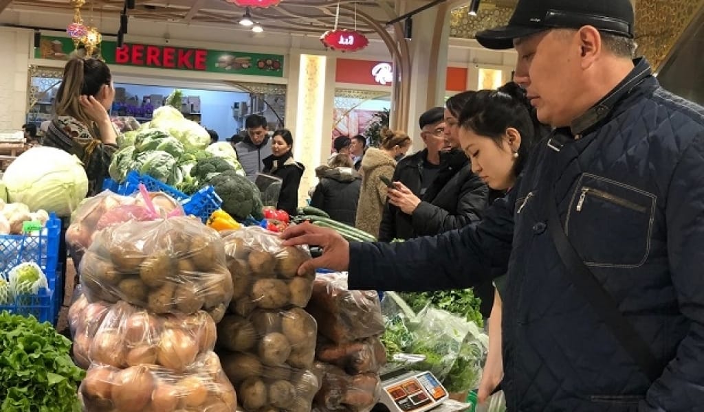 "БАҒА УДАЙ. МИНИСТРЛІКТЕР БІР-БІРІНЕ СІЛТЕЙДІ". ДЕПУТАТТЫҢ ЖАНАЙҚАЙЫ