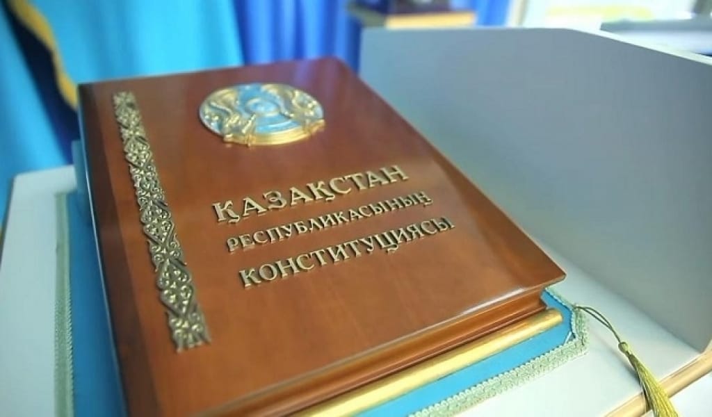 ЖАҢА ҚАЗАҚСТАННЫҢ ЕҢ БІРІНШІ ҚАДАМЫ - АТА ЗАҢҒА ӨЗГЕРІС ЕНГІЗУ