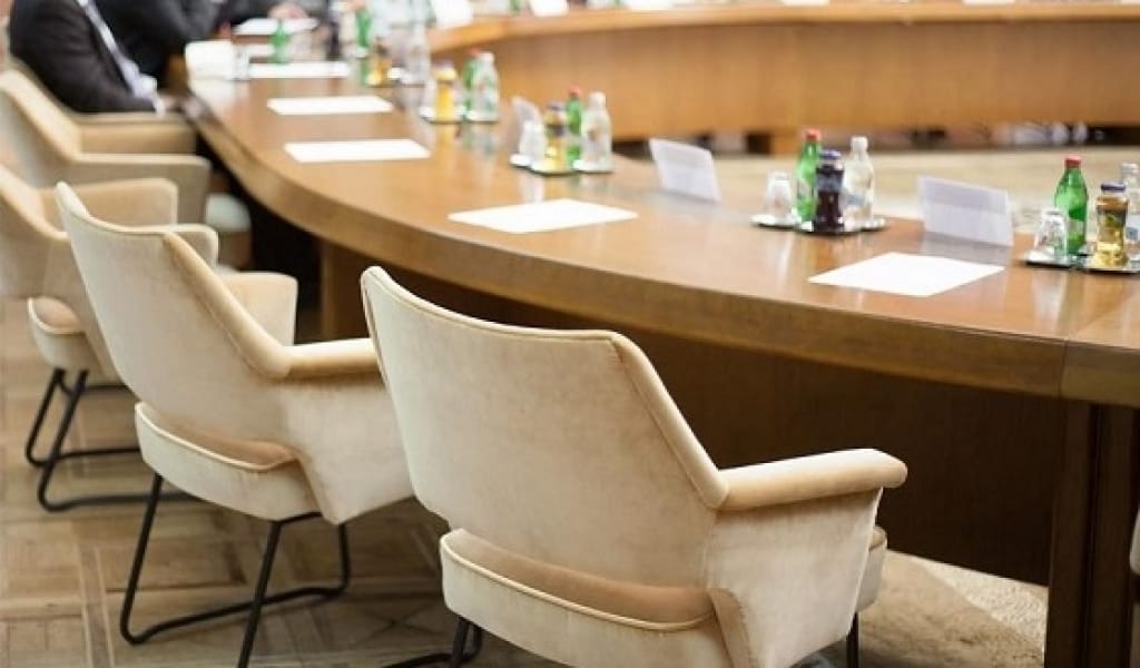 МЕМЛЕКЕТ ПЕН ҚОҒАМ ТҮБЕГЕЙЛІ ЖАҢАРТЫЛАДЫ. ПАРТИЯ СЪЕЗІНЕН ТҮЙГЕН ОЙ