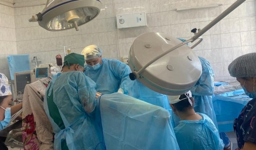 ҚАРАСАЙЛЫҚ ДӘРІГЕРЛЕР 35 ЖАСТАҒЫ ТҰРҒЫНДЫ АМАН АЛЫП ҚАЛДЫ