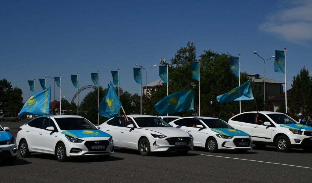 АЛАКӨЛДЕГІ АВТОШЕРУ: РӘМІЗДЕРГЕ ҚҰРМЕТ КӨРСЕТІЛДІ