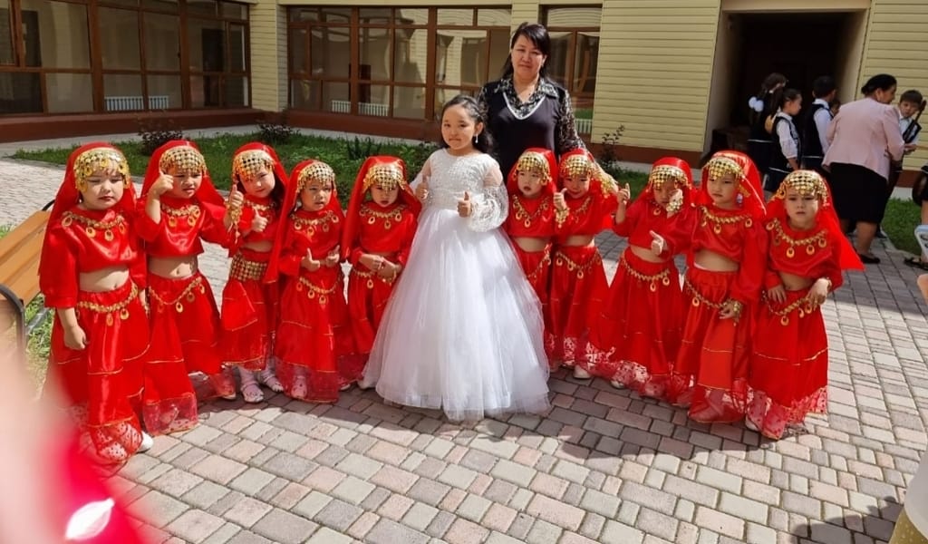 ҚУАНЫШҚА ТОЛЫ ЖАЗ